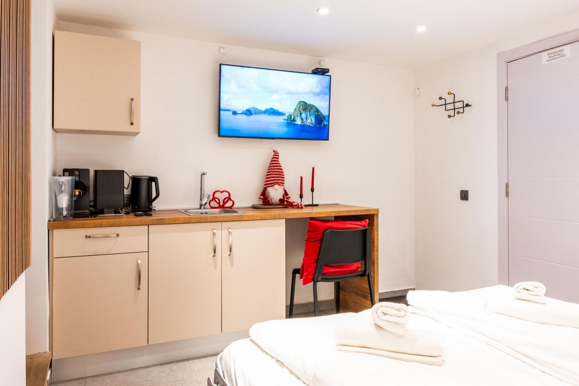Staywithus , Ground Floor Загреб Екстериор снимка